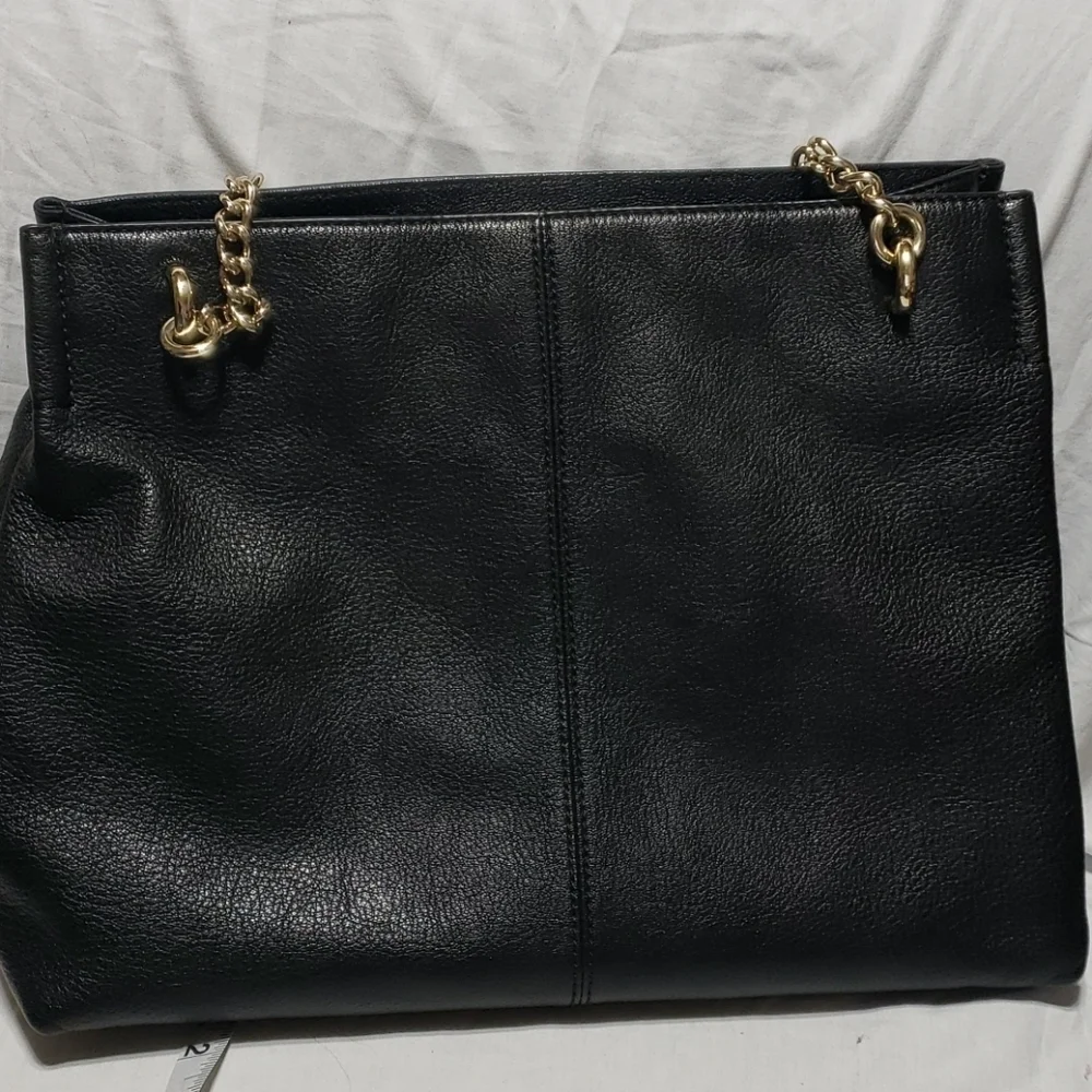 Kate spade black pebbled leather gold chain bag